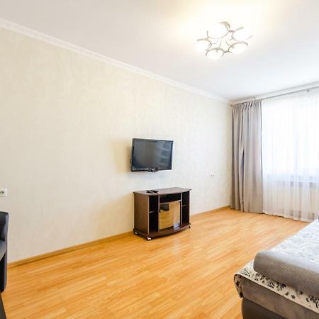 Artal Apartment On Obolonskaya Square 3 Kiev Eksteriør billede